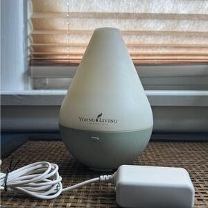 Young Living Dew Drop Essential Diffuser